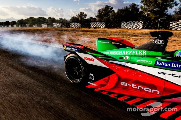 Audi e-tron FE06