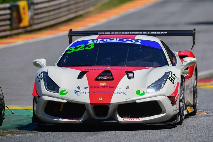 #323 Easy Race, Ferrari 488 Challenge Evo: Luigi Coluccio, Rocco Mazzola