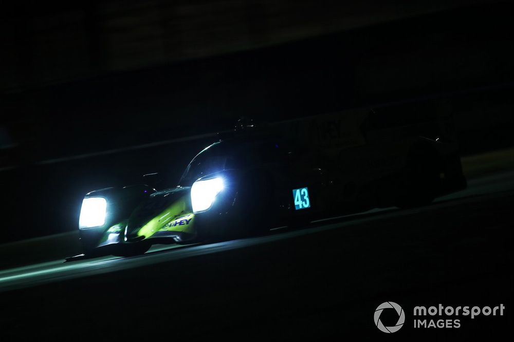Podświetlony numer prototypu Inter Europolu Competition podczas tegorocznego Le Mans