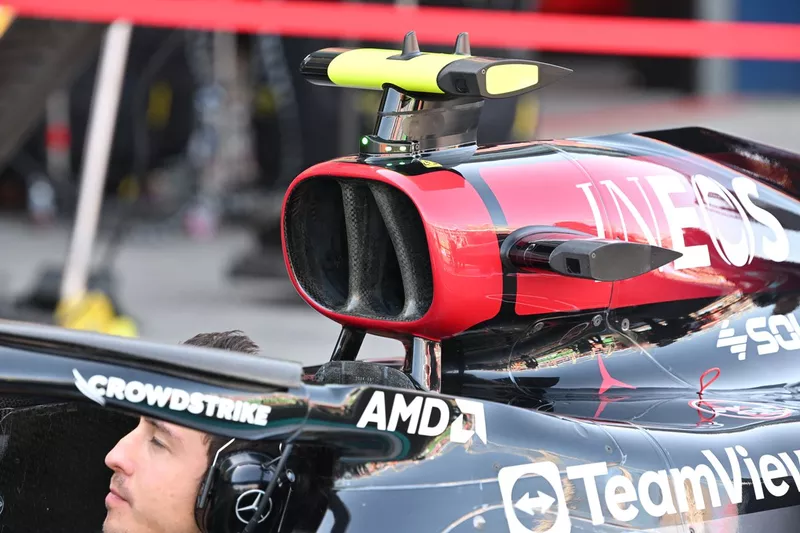 Mercedes W15 détail
