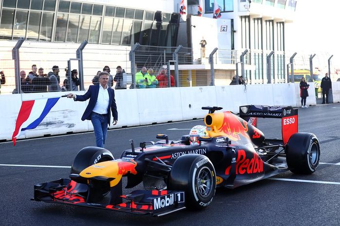 Max Verstappen, Red Bull RB8