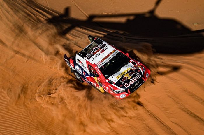 #300 Toyota Gazoo Racing: Nasser Al-Attiyah, Matthieu Baumel