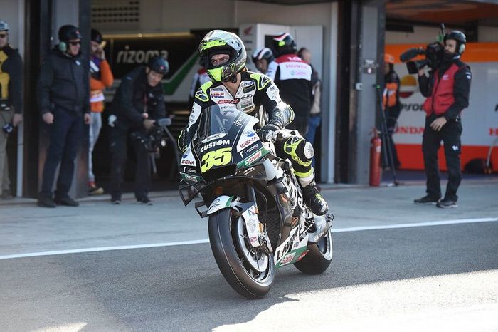 Cal Crutchlow: 1 control