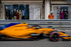 Stoffel Vandoorne, McLaren MCL33