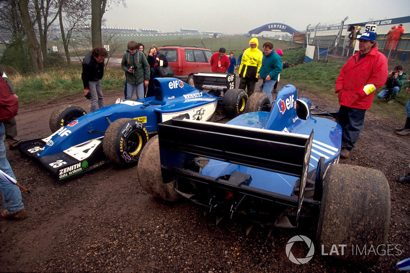 Les Ligier JS39 de Martin Brundle et Mark Blundell, qui ont respectivement abandonné aux tours 8 et 21