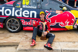 2017 Champion Jamie Whincup, Triple Eight Race Engineering Holden