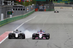 Lance Stroll, Williams FW41 Mercedes ve Sergio Perez, Force India VJM11 Mercedes