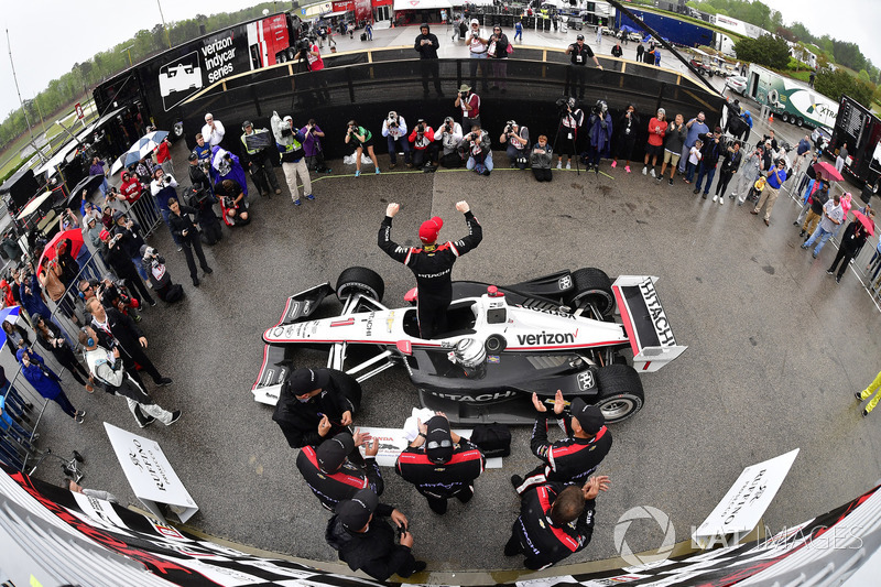 Yarış galibi Josef Newgarden, Team Penske Chevrolet