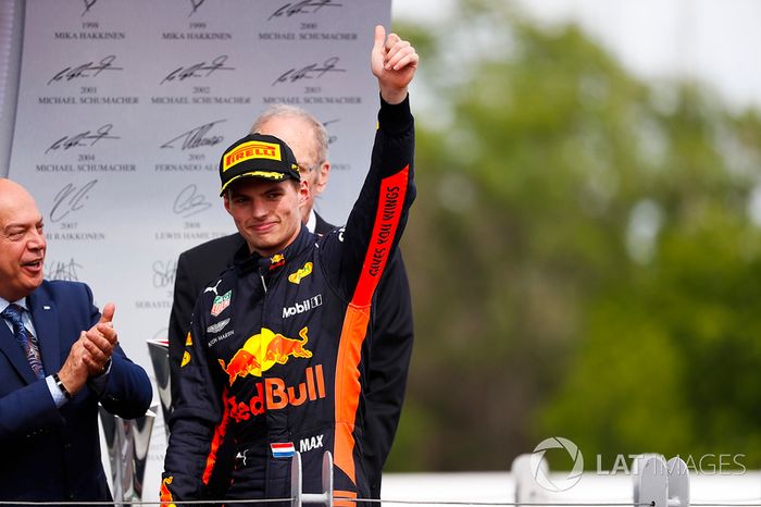 Max Verstappen, Red Bull Racing ,tercero, llega al podio