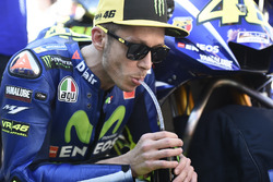 MotoGP 2017 Motogp-valencia-gp-2017-valentino-rossi-yamaha-factory-racing