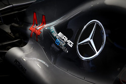 Капот Mercedes AMG F1 W09