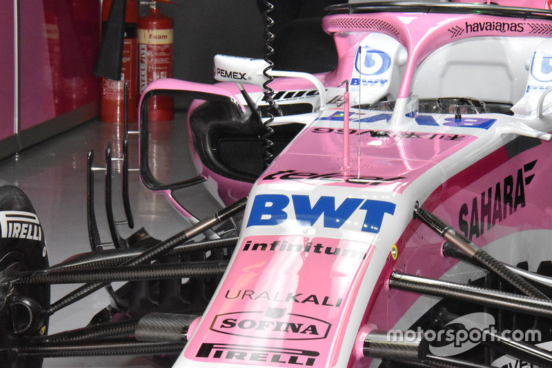 Force India VJM11 a garázsban