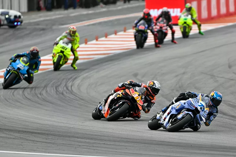 Pedro Acosta, Red Bull KTM Factory Racing, Alex Marquez, Gresini Racing