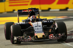 Данііл Квят, Scuderia Toro Rosso STR11