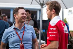 Christian Horner, Red Bull Racing director del equipo y Sebastian Vettel, Ferrari