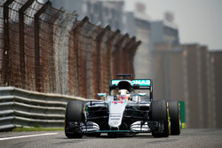 Lewis Hamilton, Mercedes AMG F1 W07 Hybrid