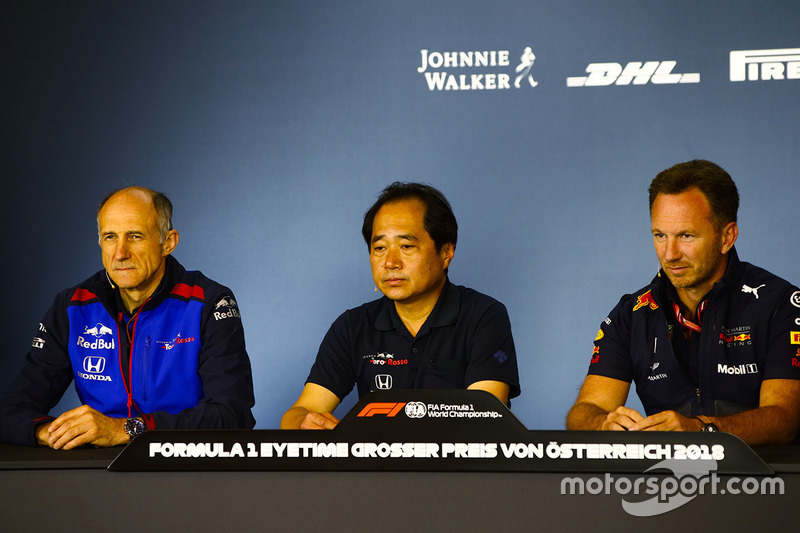 Керівник Scuderia Toro Rosso Франц Тост, технічний директор Honda F1 Тойохару Танабе, керівник Red Bull Racing Крістіан Хорнер