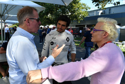 Martin Brundle, Sky TV, Carlos Sainz jr, Renault Sport F1 Team and Jacques Villeneuve, Sky Italia