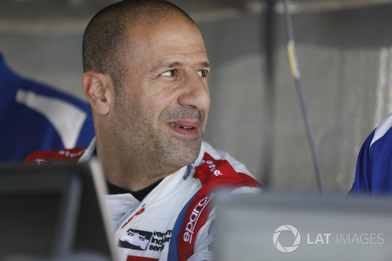 A.J. Foyt Enterprises: <img src="https://cdn-0.motorsport.com/static/img/cfp/0/0/0/0/30/s3/brazil-2.jpg" alt="" width="20" height="12" /> Тони Канаан (№14)