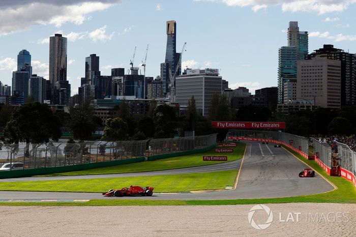 Kimi Raikkonen, Ferrari SF71H y Sebastian Vettel, Ferrari SF71H