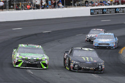 Kyle Busch, Joe Gibbs Racing, Toyota Camry Interstate Batteries and Kurt Busch, Stewart-Haas Racing, Ford Fusion Monster Energy / Haas Automation