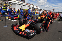 Max Verstappen, Red Bull Racing RB14 op de grid