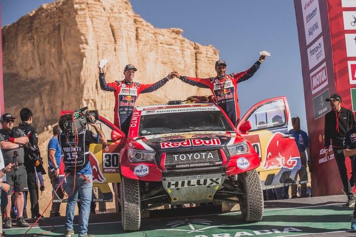 #300 Toyota Gazoo Racing: Nasser Al-Attiyah, Matthieu Baumel