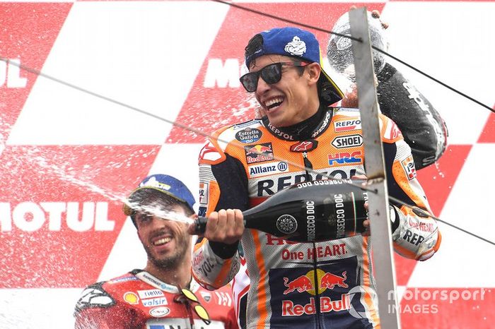 Podio: il vincitore della gara Marc Marquez, Repsol Honda Team