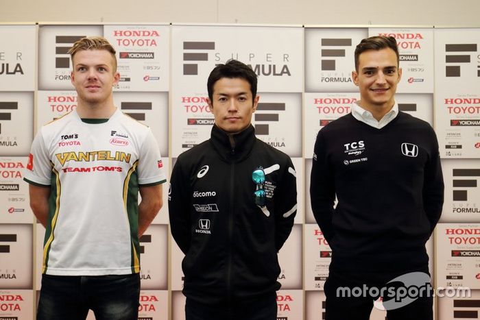 Nick Cassidy（DOCOMO TEAM DANDELION RACING）、Naoki Yamamoto（VANTELIN TEAM TOM’S), Alex Palou (TCS NAKAJIMA RACING）