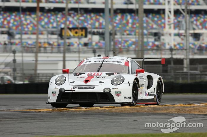 #911 Porsche GT Team Porsche 911 RSR: Matt Campbell, Nick Tandy, Frederic Makowiecki