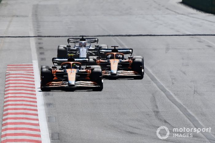 Lando Norris, McLaren MCL36, Daniel Ricciardo, McLaren MCL36, Pierre Gasly, AlphaTauri AT03