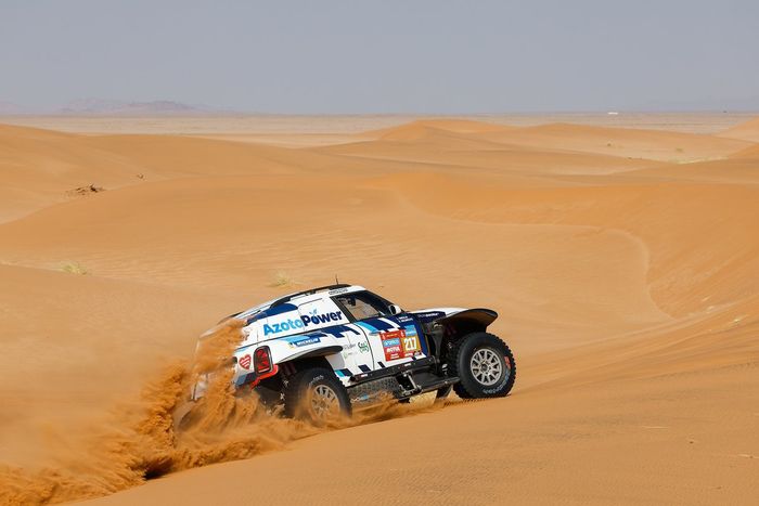 #217 X-raid Mini JCW Team Mini John Cooper Works Rally Plus: Krzysztof Hołowczyc, Łukasz Kurzeja