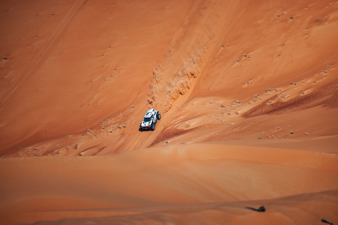 #217 X-raid Mini JCW Team Mini John Cooper Works Rally Plus: Krzysztof Hołowczyc, Łukasz Kurzeja