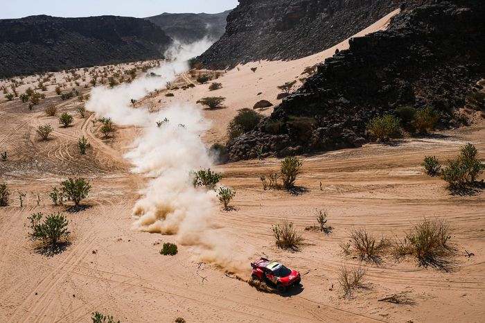 #211 Bahrain Raid Xtreme Prodrive: Sebastien Loeb, Fabian Lurquin