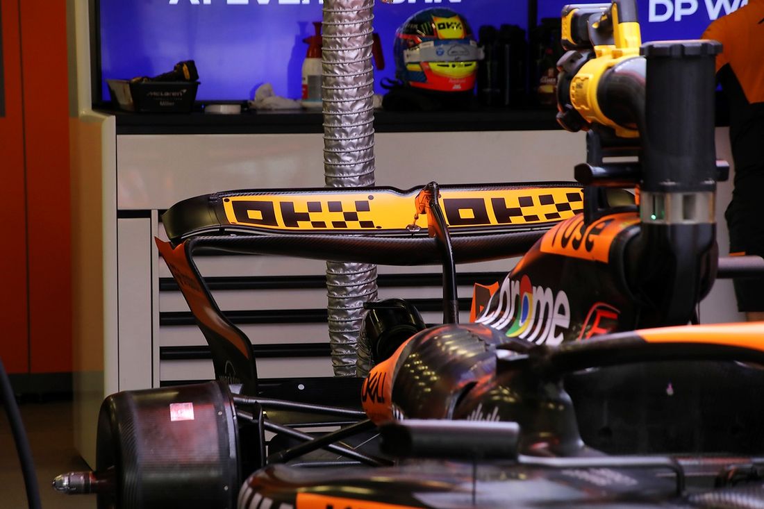 Szczegóły tylnego skrzydła McLaren MCL38