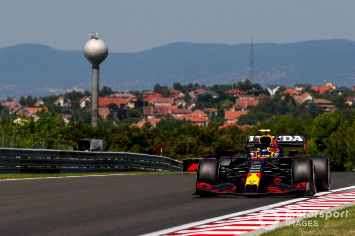 Sergio Pérez, Red Bull Racing RB16B