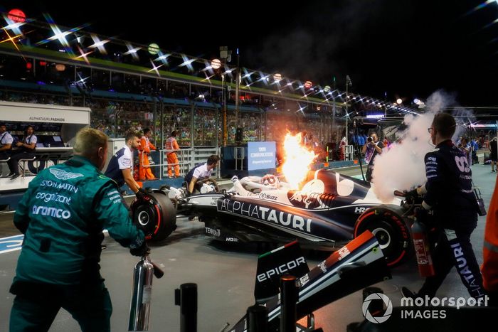 Incêndio no carro de Pierre Gasly