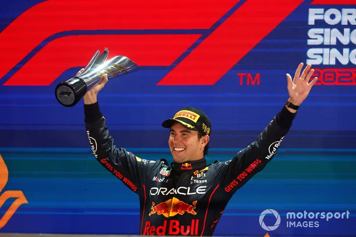 Podio: ganador Sergio Pérez, Red Bull Racing