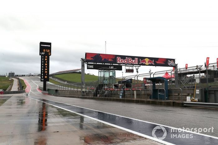 Pitlane mojado