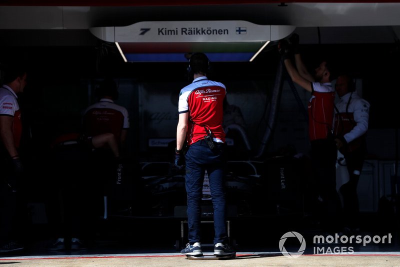 Alfa Romeo Racing garage