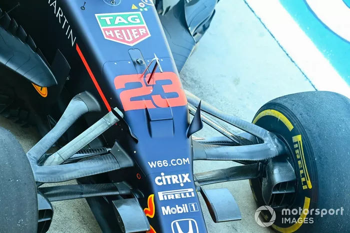 Detalle de la suspensión delantera del Red Bull Racing RB16