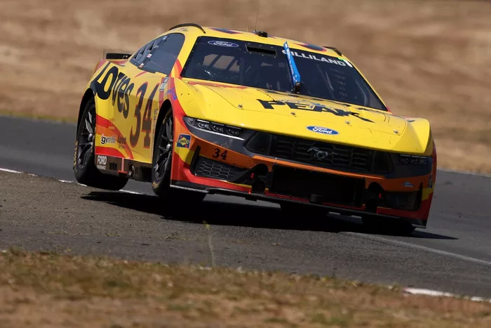 Todd Gilliland, Front Row Motorsports Ford