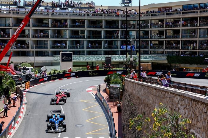 Lewis Hamilton, Ferrari, Carlos Sainz, Williams