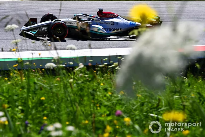 George Russell, Mercedes W13
