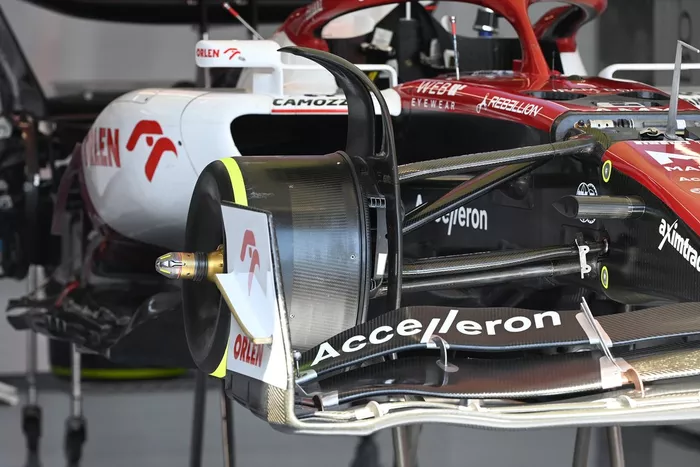 Detalle del alerón delantero del Alfa Romeo Racing C42