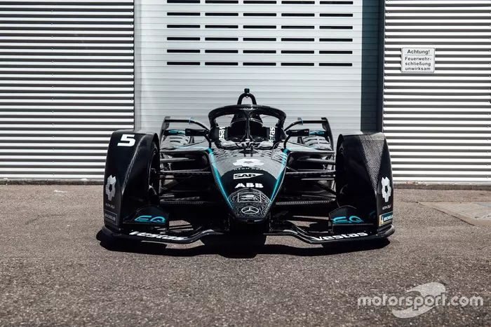 Mercedes-Benz EQ Silver Arrow 01 black livery 