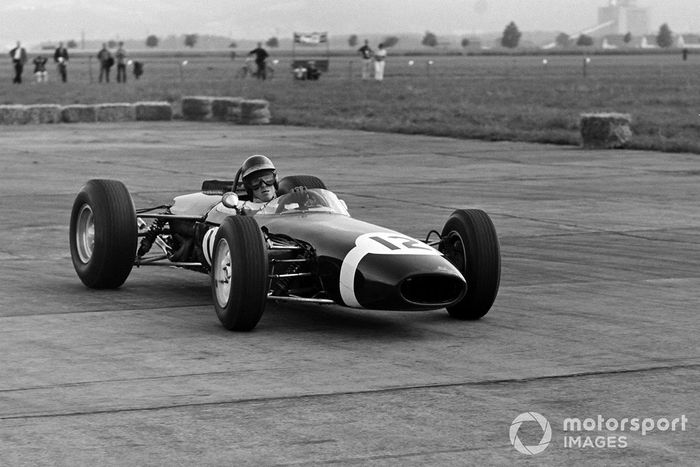Brabham BT11 BRM (1964)