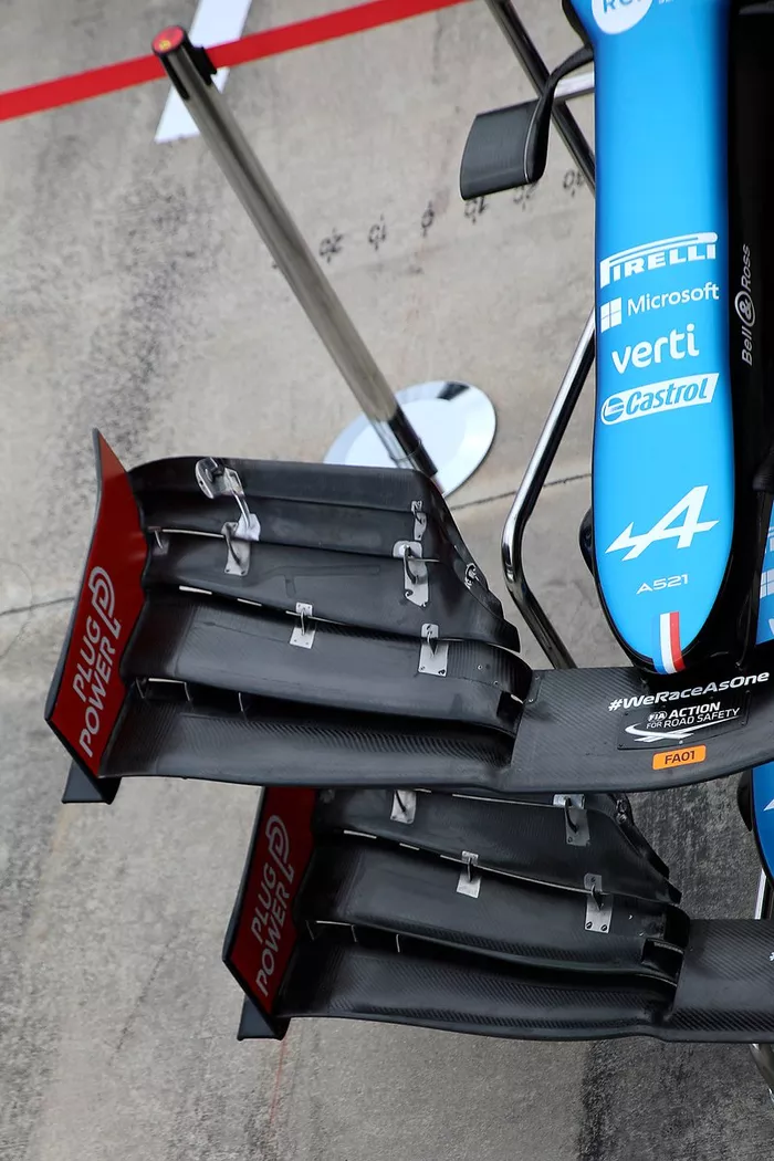 Detalle del alerón delantero del Alpine A521