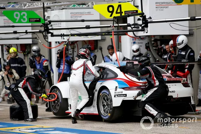#94 Porsche GT Team Porsche 911 RSR: Sven Müller, Mathieu Jaminet, Dennis Olsen