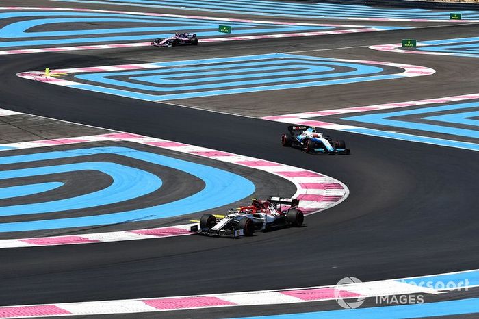 Antonio Giovinazzi, Alfa Romeo Racing C38, Robert Kubica, Williams FW42, y Lance Stroll, Racing Point RP19